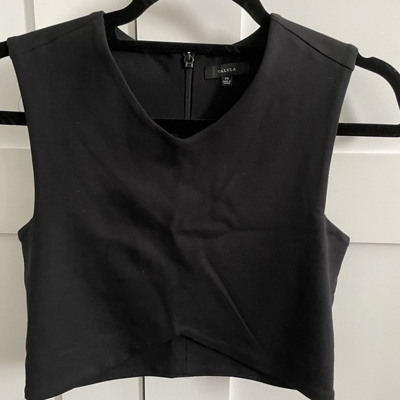 ARITZIA BUNDLE - Picture 2 of 5